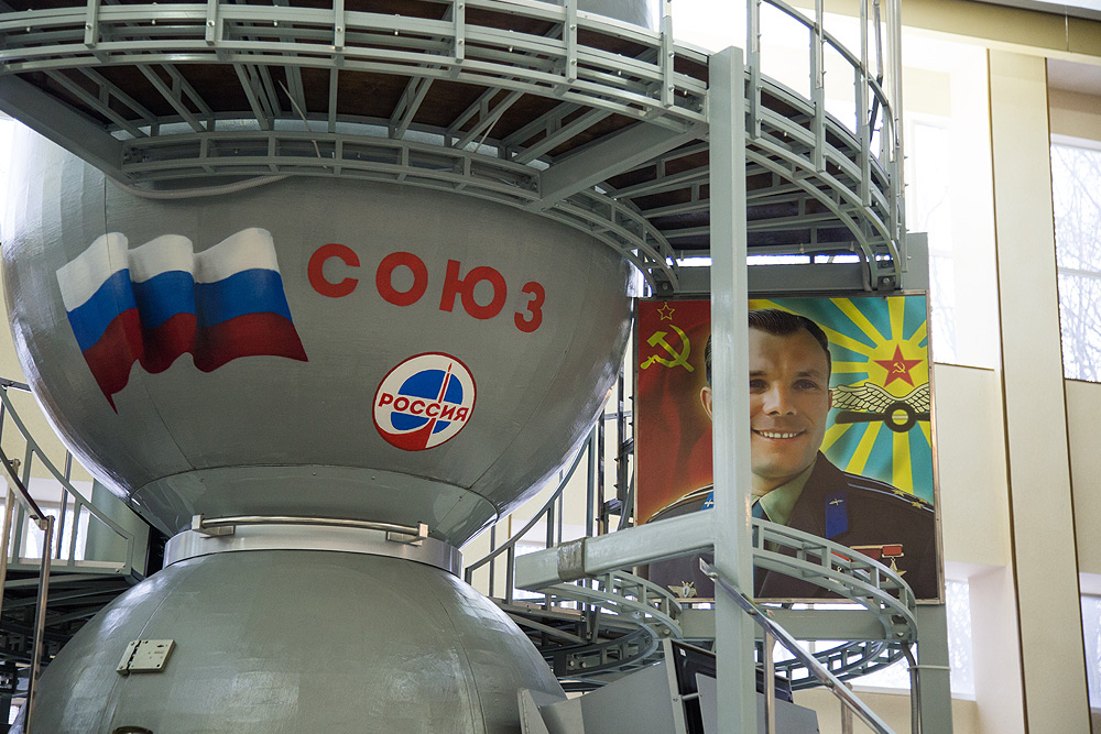 The SOYUZ Spacecraft Flight